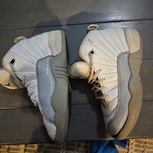 Air Jordan Retro White Wolf Grey Barons Athletic Sneaker Shoes For Boy Size 2Y